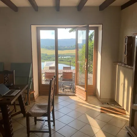 Ancienne Ferme Avec Vue Panoramique Sur Le De L'abbaye * Grande-Riviere Chateau